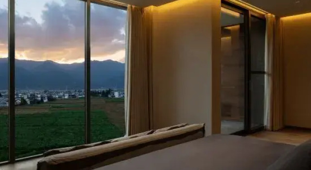 Люкс с балконом и с красивым видом из окна Yunqi·Dali | Parent-Child•Garden•Mountain View Hotel (Erhai S Bay Ecological Corridor Branch)