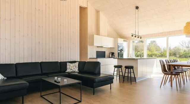 5 Star Holiday Home in Humble, Book Vacation Home Hotels in Humble with Parking, near Ristinge Beach, Parking