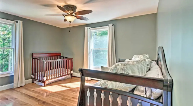West Dover Home - 3 Miles to Mount Snow Resort!, Buchen Sie Ferienhaus  