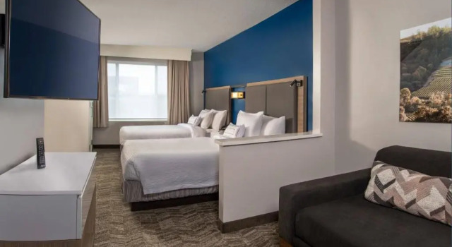 Четырёхместный люкс SpringHill Suites by Marriott Herndon Reston