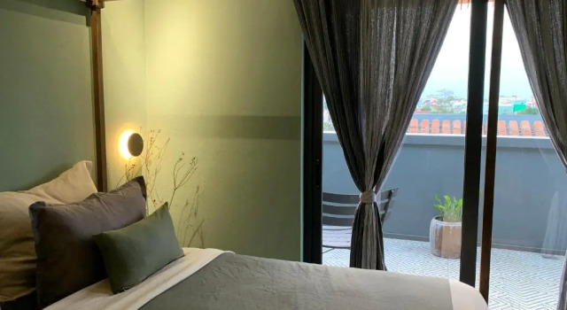 Kaia Gallery Hotel