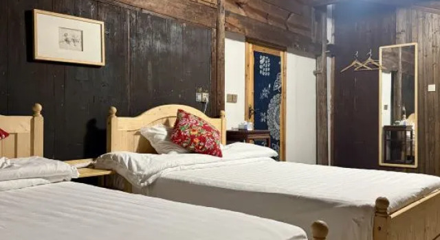 Семейный люкс с красивым видом из окна Zhengxi Shanfang Guesthouse