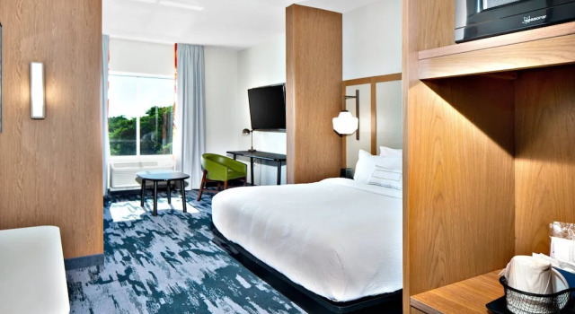 Двухместный люкс Fairfield by Marriott Inn & Suites Deerfield Beach Boca Raton