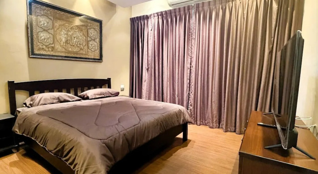 Spacious 1-bedroom Condo With Large Balcony at Baan Suan Lalana, Забронировать Апартаменты/квартира Паттайя провинция Чонбури