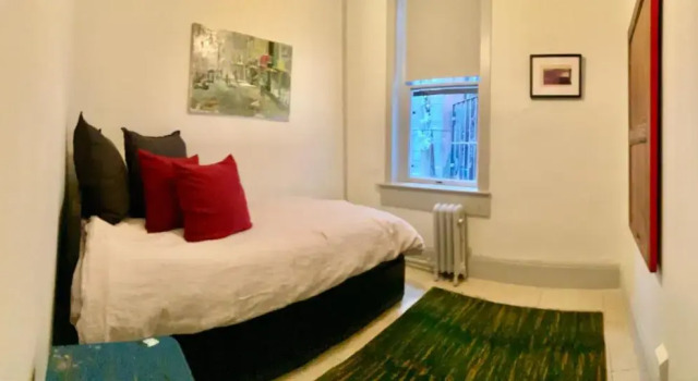 1830’s Historic Merchant House on the park LES, Buchen Sie Hotel New York 