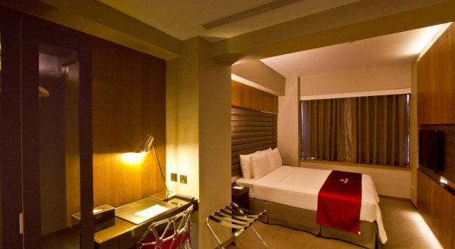 Newful Hotel