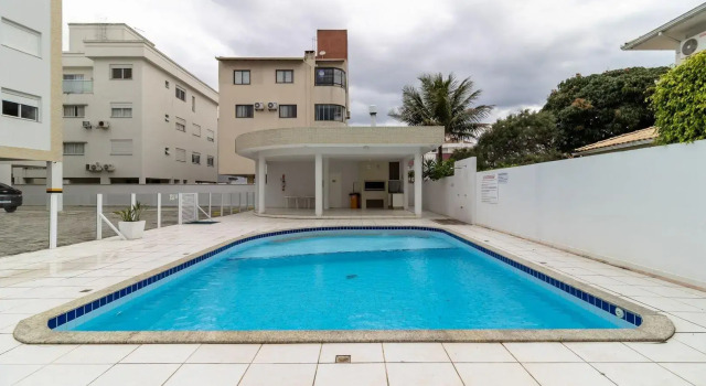 Apto c/ piscina 400m da Praia dos Ingleses RIC204