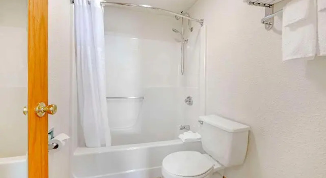 Двухместный люкс с балконом Quality Inn Ashland - Lake Superior