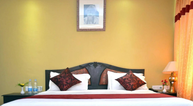 Camellia Hotel, Santiniketan, Buchen Sie Hotel Hotels in Westbengalen mit Parkplatz, Parkplätze