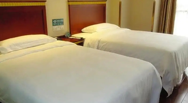 Двухместный номер Business GreenTree Inn Tianjin Tanggu Hebei Road Foreign Commodities Market Business Hotel