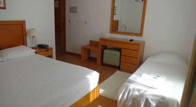 Hotel Rural Mira Serra, Book Hotel Hotels in Centro with a Pool, Swimming Pool