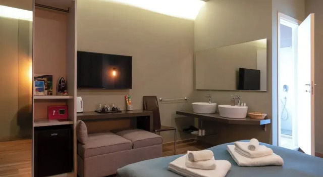 Номер Superior GOGO` Petit Hotel
