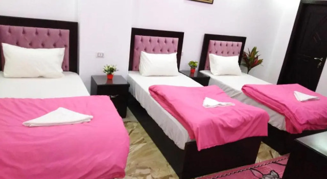 Трёхместный номер Standard с красивым видом из окна Queen Pyramids View Inn