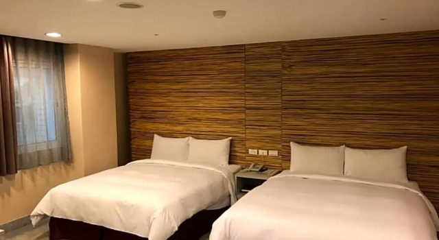 Четырёхместный номер Standard Delton Hotel Love River