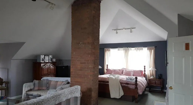 Люкс Ye Olde Walkerville Bed & Breakfast