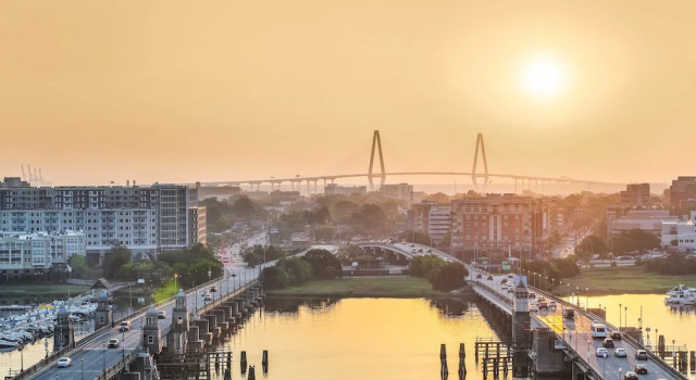 Двухместный люкс Holiday Inn Charleston-Riverview by IHG