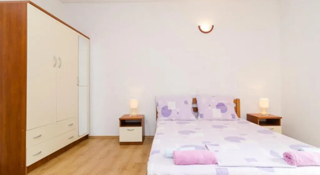 Апартаменты c 1 комнатой Apartments Limuni