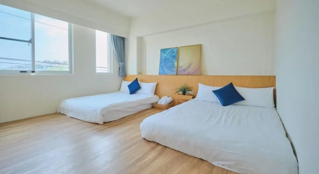 Номер Comfort Golden Sun B&B