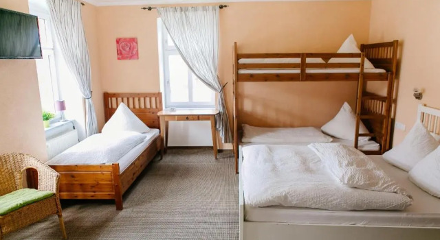 Семейный номер Standard Landhotel Airport-Inn