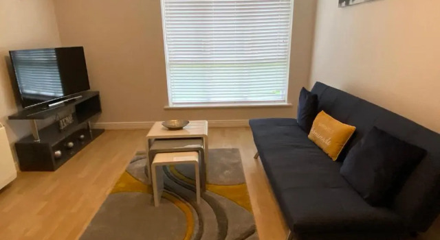 Marie’s Serviced Apartment E, 2bedroom City Stay with River View, Varaa Huoneisto Asunnot kohteessa Merseyside, Huoneisto
