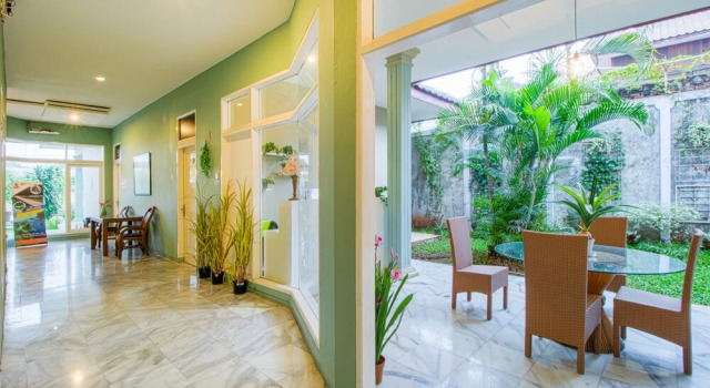 Widjoyo Rahayu Residence Cilandak 8A, Prenota Hotel Hotel a Giacarta con piscina, Piscina