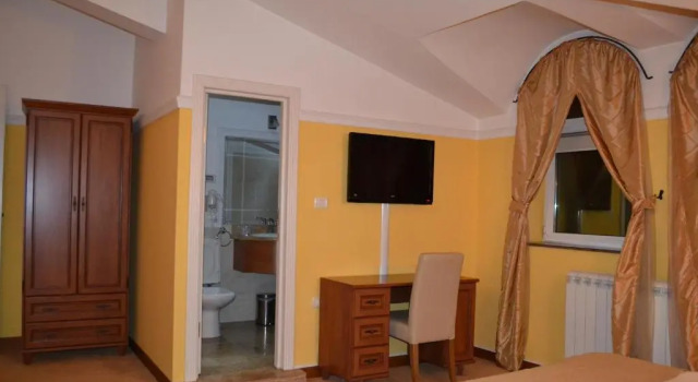 Dedinje villa rooms, apartments