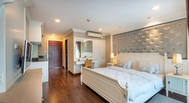 Двухместный номер Deluxe с балконом Le Grande City Pratunam