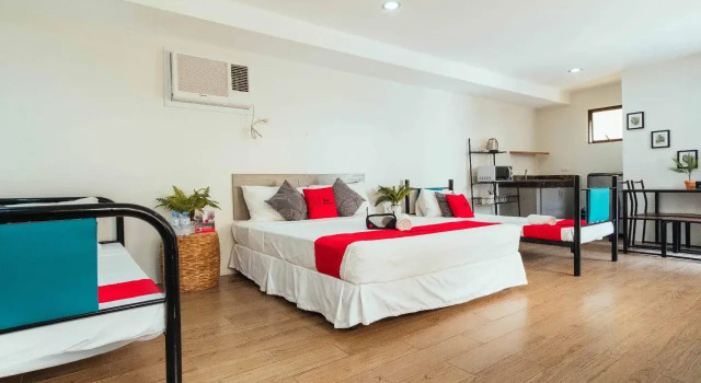 OYO 443 Maria Cristina Arcade Suites