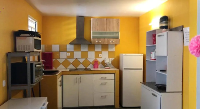 Appartement de 2 chambres avec piscine partagee spa et terrasse a Sainte Marie, Забронировать Курортный отель Сент-Мари Ла-Трините