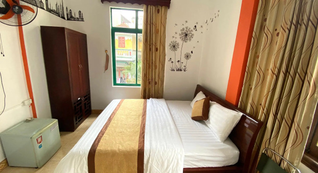 Alex Ha Long Hotel