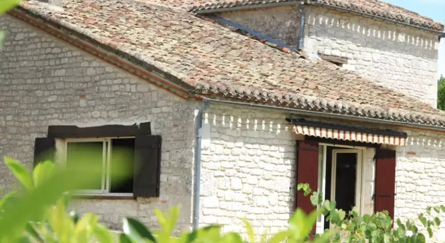 Chambre d’hôtes La Quercynoise, Rezerwuj Hotel Hotele w Tarn-et-Garonne z parkingiem, Parking
