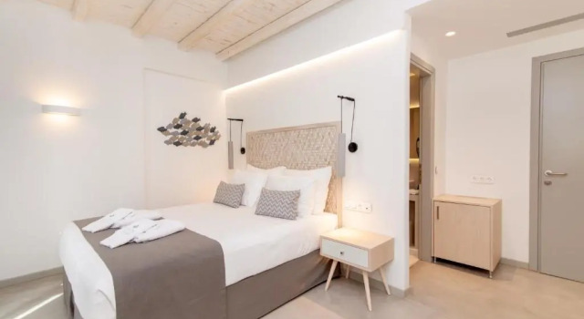 Люкс с 2 комнатами Lithos Luxury Suites