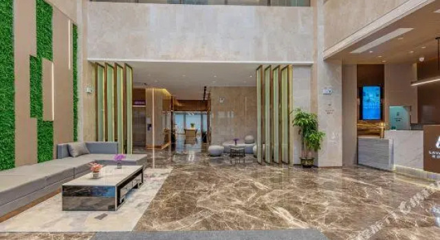 Lifeng Hotel (Pingnan financial investment building)