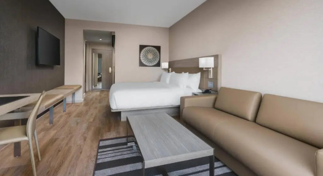 Номер Standard AC Hotel by Marriott Scottsdale North