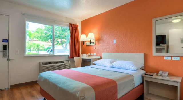 Двухместный номер Standard Motel 6-Westminster, CA - South - Long Beach Area