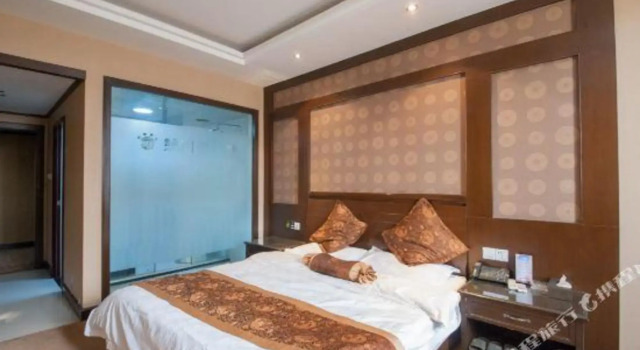 Jinyang Ying Bin Guan, Rezervovat Hotel Jen-čcheng 