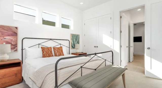 11 At Bloomington Country Club 4 Bedroom Townhouse by RedAwning