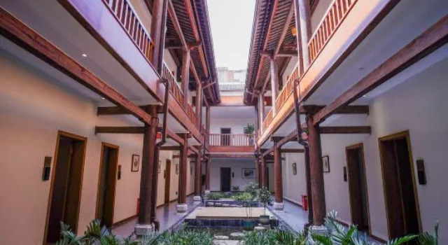 Shennong Yiju Theme Homestay, Prenota Hotel Hotel a Hubei con parcheggio, Parcheggio