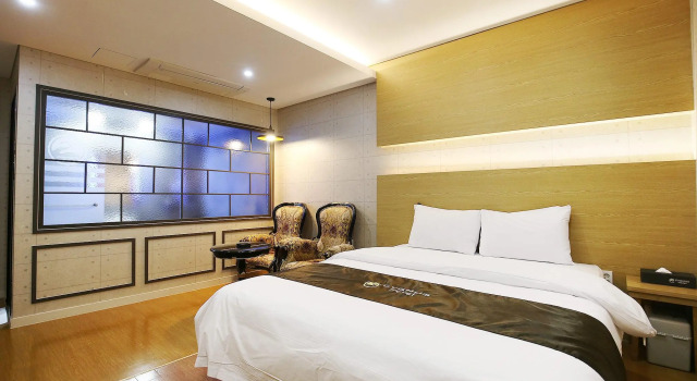 Номер Deluxe CYGNUS Hotel