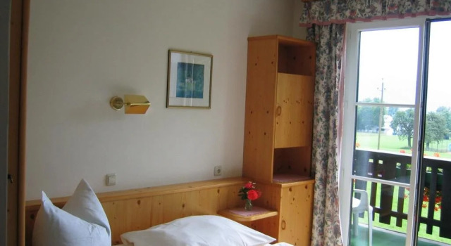 Pension Reiter-Moravec, Prenota Hotel Seewalchen Attersee
