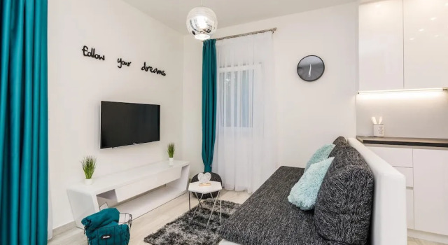 Awesome Home in Zdrelac with Outdoor Swimming Pool, Hot Tub, 3 Bedrooms