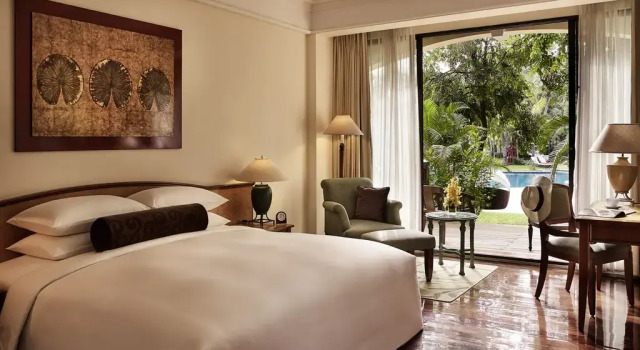 Двухместный номер Superior с балконом Sofitel Angkor Phokeethra Golf & Spa Resort