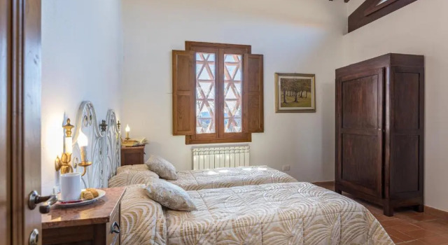 Villa Poggio alle Case, Book Villa Cottages in Valdarno, Cottage
