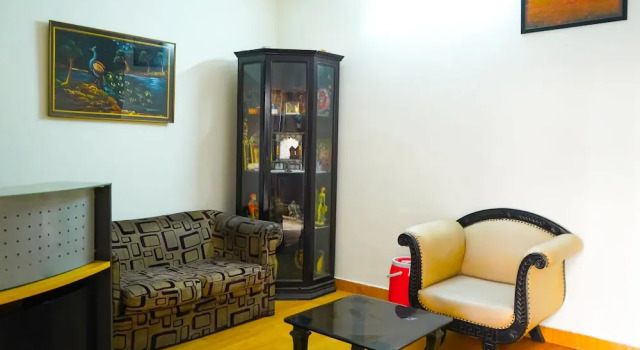 Roomshala 023 Delhi Heights, Забронировать Отель Отели Нью-Дели с завтраком, Завтраки