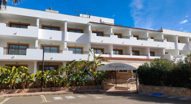 Invisa Aparthotel Casa Luis - New opening 2026, Book Condo Hotel Hotels in Ibiza with a Pool, Swimming Pool