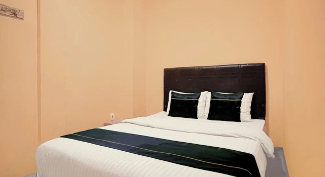 Номер Standard OYO 95017 Kapten Muslim Residence