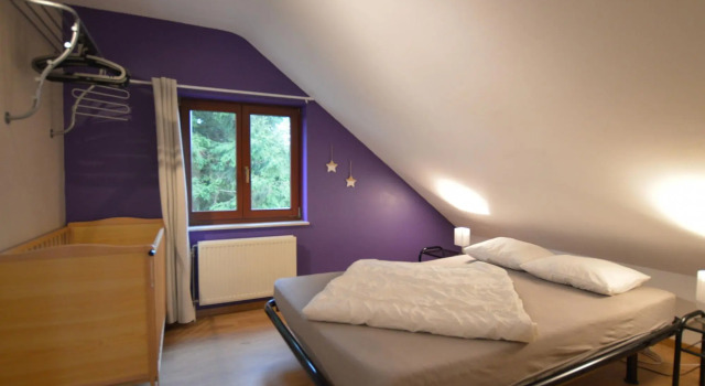 Nice holiday home in Sourbrodt near ski resort, 预订 度假村 韦姆 Oost Kantons