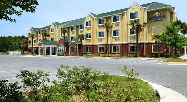 Двухместный люкс Microtel Inn & Suites by Wyndham Panama City