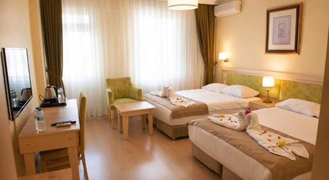 Standardowy trzyosobowy pokój Hotel Simsek