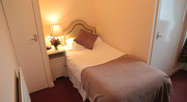 Одноместный номер Economy East Beach Hotel